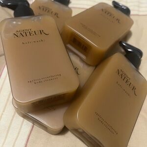 Holi(wash) Ageless Resurfacing Body Cleanser